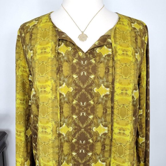 Linea Tie Dye Printed Pullover Blouse Top With Tassel Ties NWOT Size M - Picture 2 of 11